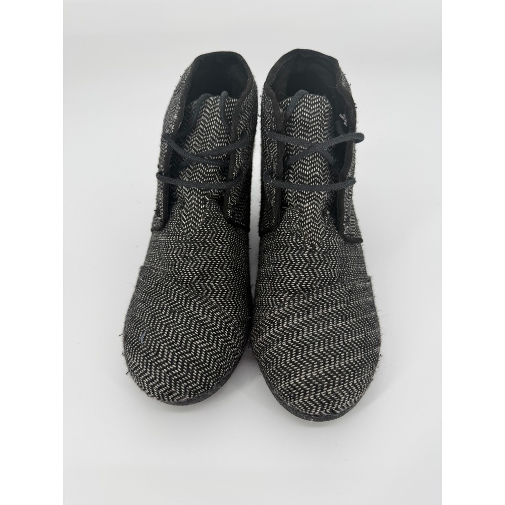 TOMS Desert Wedge Booties Womens 9.5 Black White Herringbone Lace Up Ankle Boots